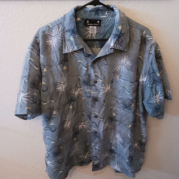 Men's Hawaiian Shirt - Picture 1 of 3